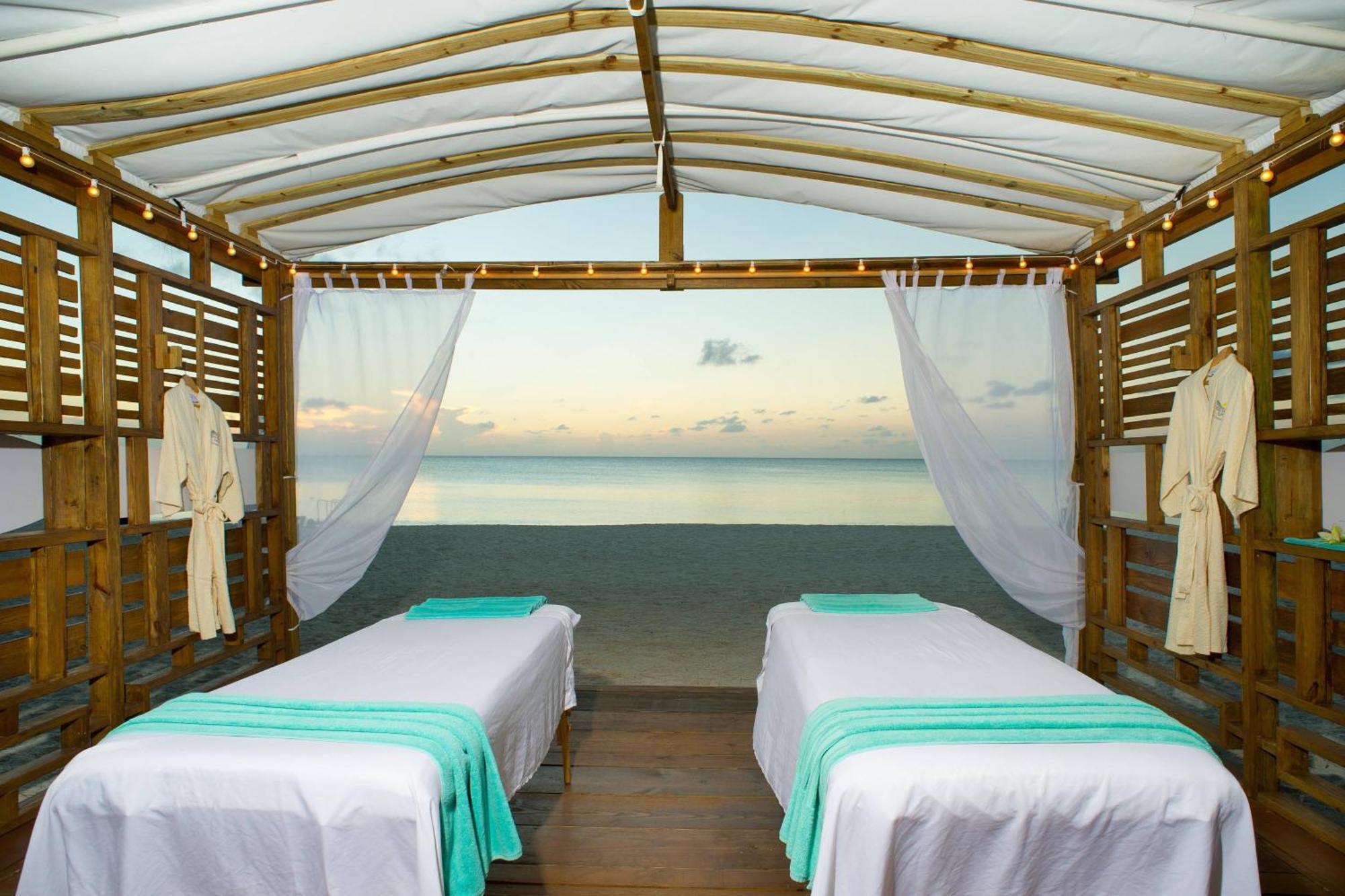 The Westin Grand Cayman Seven Mile &